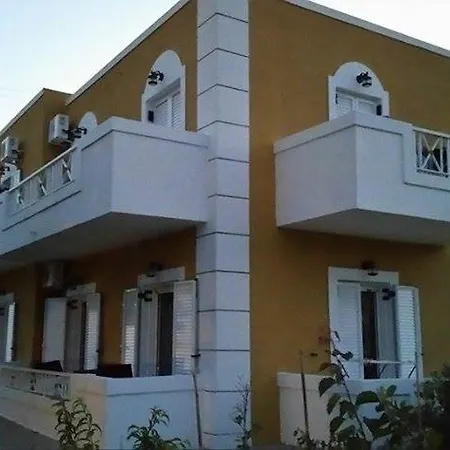 Anemones Studios & Apartment *